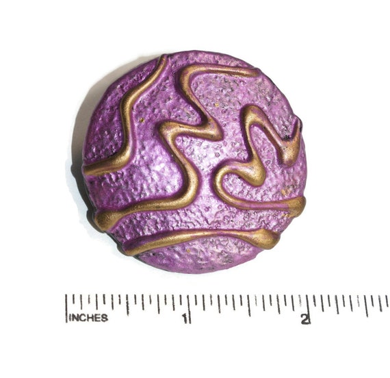 Vintage Purple and Gold Tone Large Round Resin Cl… - image 5