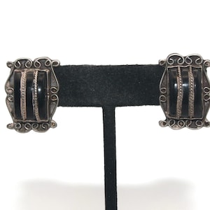 Artisanal Vintage Sterling Silver and Onyx Screw Back Earrings. Marked Mexico Silver.