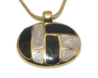 Pendentif Vintage émaillé En Métal Doré - Bijou Rétro Ancien, Origine France, Occasion En Bon état