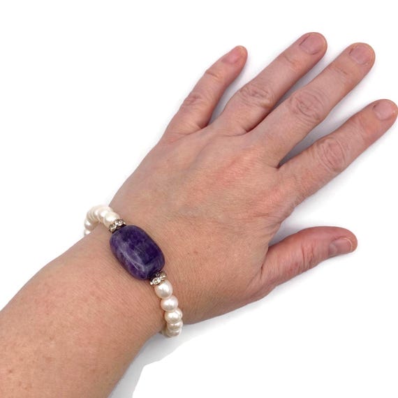 Vintage Amethyst and Cultured Freshwater Pearl Bracelet, Elastic 7" Bracelet, Daily Wear, Business Wear, Evening Wear, Gift for Her.