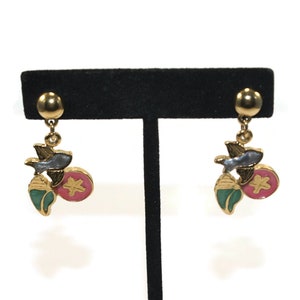 Vintage Avon Gold Tone, Green and Pink Enamel Shell, Fish and Starfish Dangle Earrings, Post Backs for Pierced Ears. Avon Doorbell Hallmark.
