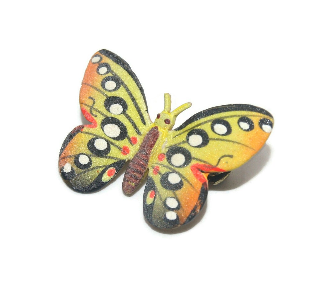 Old brooch decorated with butterflies, Auriège, vintage