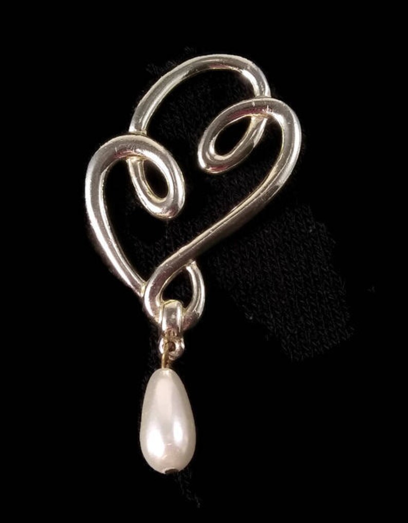 Geometric Brooch. Vintage Gold Tone Swirl Brooch  Faux Teardrop Pearl  Abstract Swirling Design Gold Brooch Pearl Brooch Pin