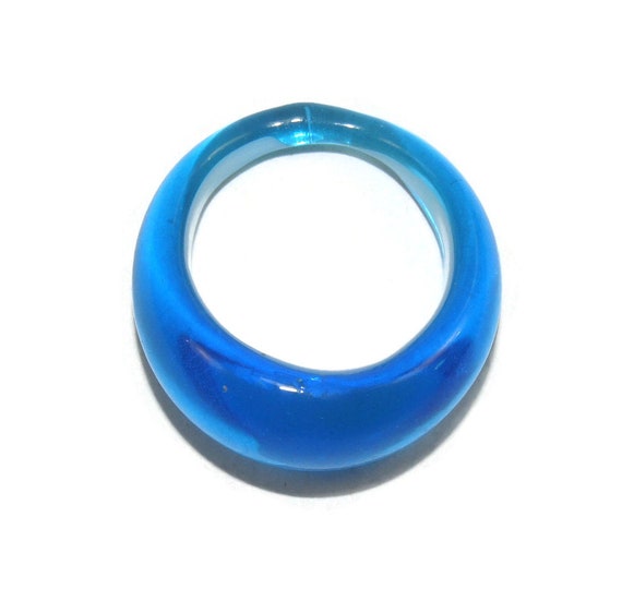Vintage Blue Glass Size 7 Ring. - image 4