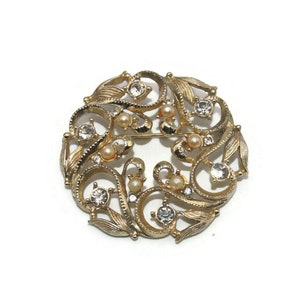 Vintage Gold Ton, Faux Perlen und klare Strass Runde Brosche.