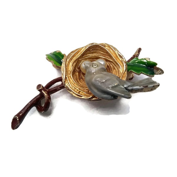 Florenza Gold Tone Enameled Bird on Nest Trembler Brooch with Faux Pearls. A few Small Enamel Chips. Bird Tree Branch Nest Eggs Leaves.