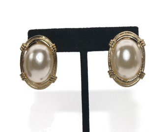 Vintage Gold Tone and Faux Pearl Oval Stud Earrings with Post Backs for Pierced Ears.