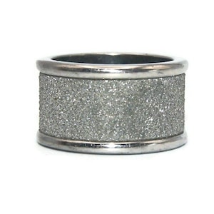 Wide Vintage Silver Tone and Silver Tone Glitter Size 8 1/2 Band. Cigar Band Style Ring.