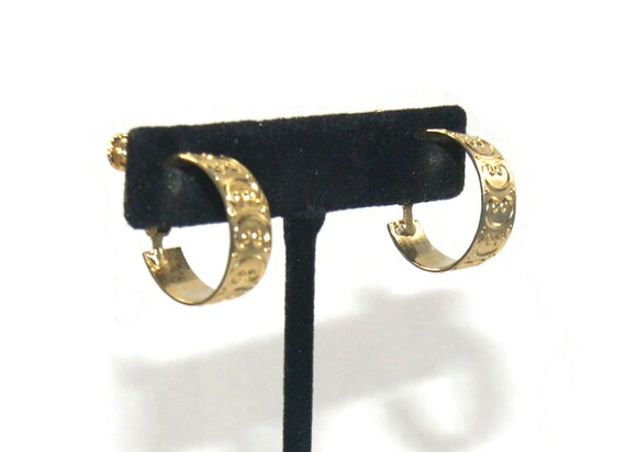Screw back shop hoop earrings