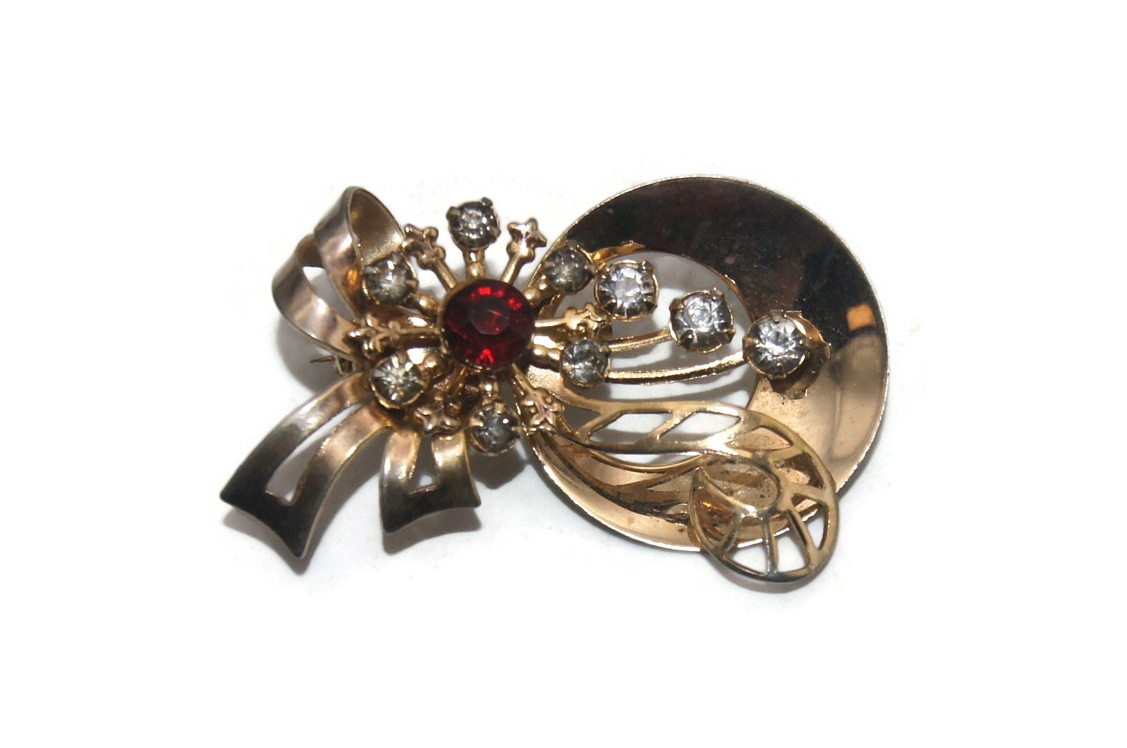 Broche Bijou Dorée Carrée Avec Strass Rouges - Occasion - Sans Marque
