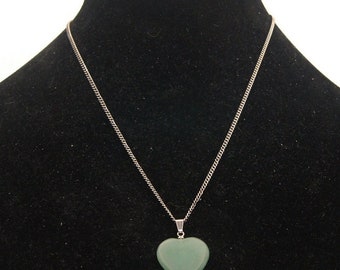 ネックレス・ペンダント VERY VINTAGE GREEN CHALCEDONY SILVER HEART PENDANT NECKLACE VERY VINTAGE BIG GREEN CHALCEDONY HEART PENDANT NECKLACE