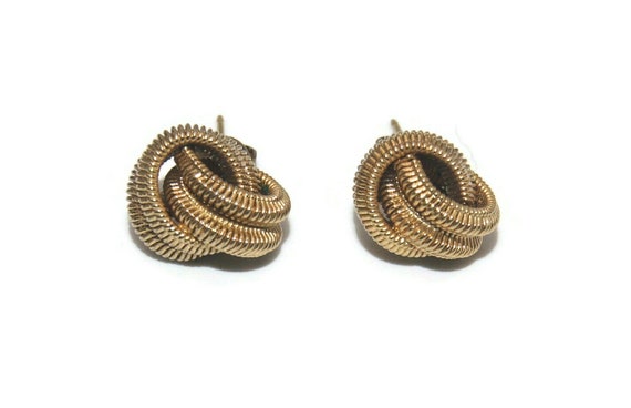 Small Vintage Textured Gold Tone Knot Stud Earrin… - image 1