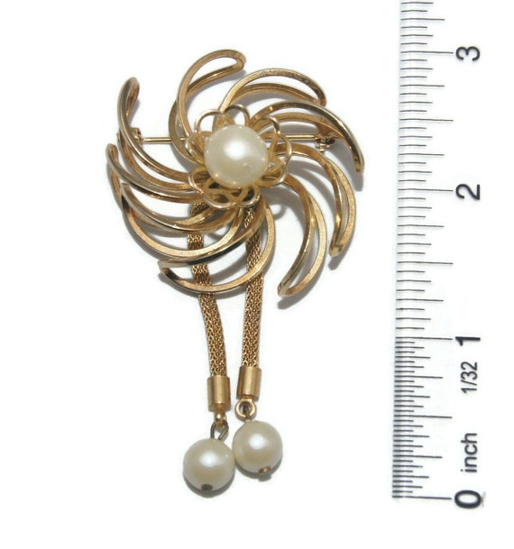 Vintage Gold Tone and Faux Pearls Spiral Brooch. - image 4