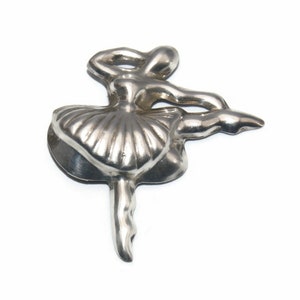 Large Vintage Mexico TY-73 Sterling Silver Ballerina Brooch. Mexico TV-73 925 Hallmark.
