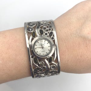 Vivani Watch - Etsy Canada display picture 1