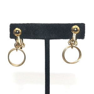 Vintage Gold Tone Clip on Dangle Earrings.
