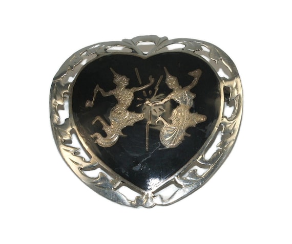 Vintage Siam Silver Nielloware Heart Brooch Depic… - image 1