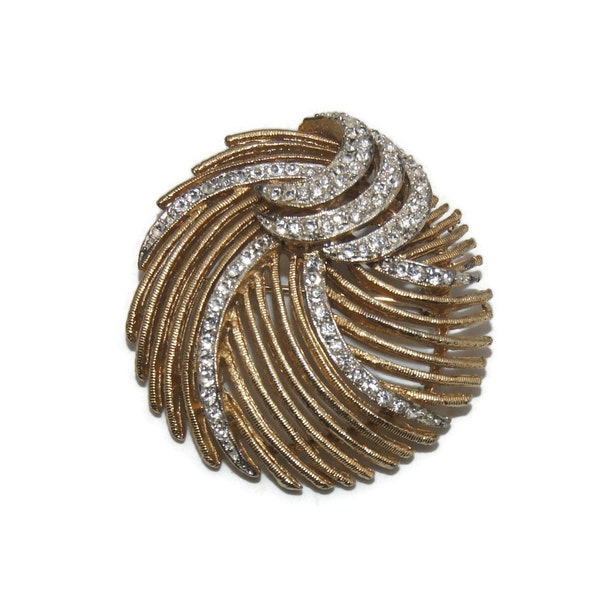 Vintage Kramer Gold Tone and Clear Rhinestones Brooch. Kramer Hallmark.