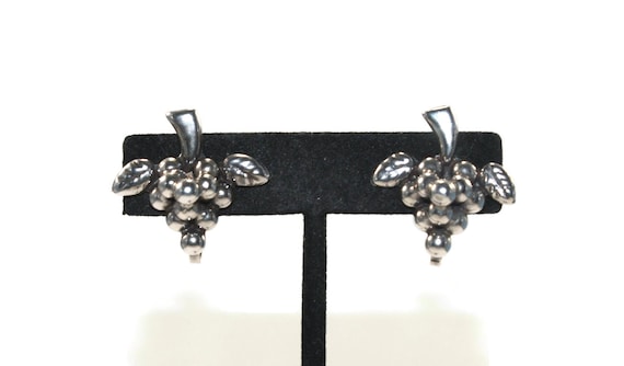 Vintage Mexico Sterling Silver Bunch of Grapes Screw Back Earrings. Marked Silver Mexico.