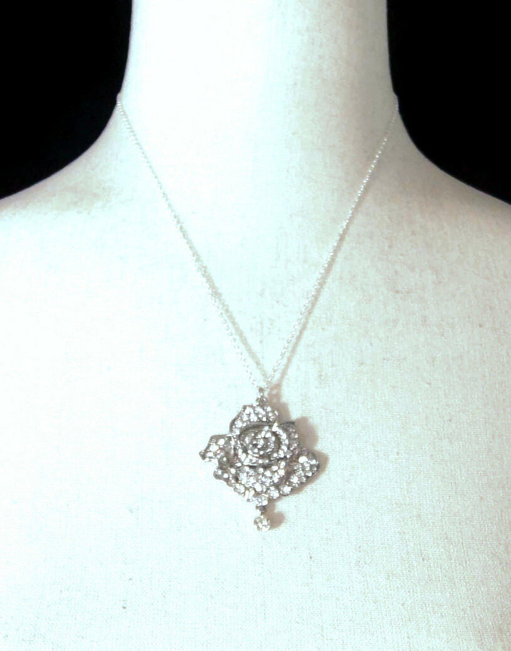 ■VINTAGE HOLLYWOOD■ Crystal Rose Necklace VH2435NE001M OBJCON102_3_Model.jpg?sw=156&