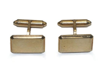 Vintage Krementz Gold Tone Rectangular Cuff Links. Hallmarked Krementz Patented.