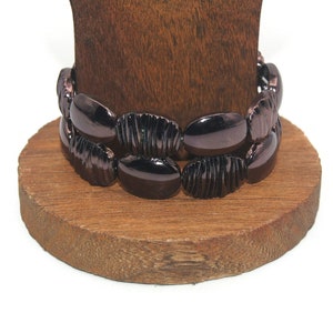 Vintage Chocolate Brown Metal Elastic 8 Inch Bracelet with Oval Links.