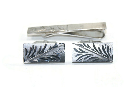 Vintage Wells Sterling Silver Etched Floral Desig… - image 1