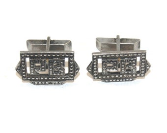 モノグラム入りマーカサイトとスターリングシルバーのカフスボタン