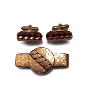 Hand Wrought Copper Round Cuff Links and Tie Bar with Twisted Rope Design Set by Gret Barkin.