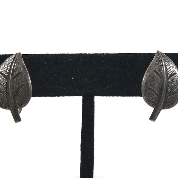 Vintage Beaucraft Sterling Silver Leaf Screw Back Earrings. Beau Sterling Hallmark.