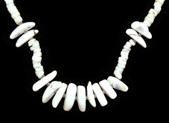 Vintage White Hawaiian Puka Shell And Shell Chips 17 Inch Etsy Vintage White Hawaiian Puka Shell And Shell Chips 17 Inch Etsy