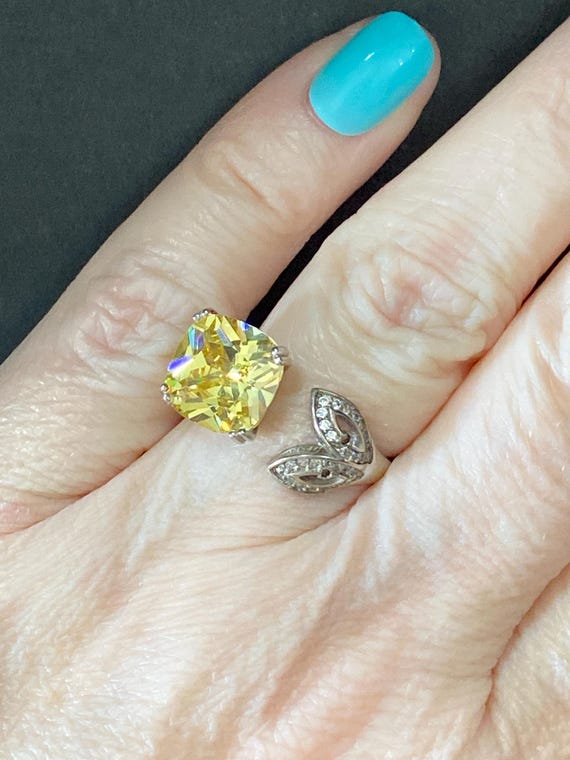 Vintage FZN Sterling Silver, Citrine and Czs Size 7 Open