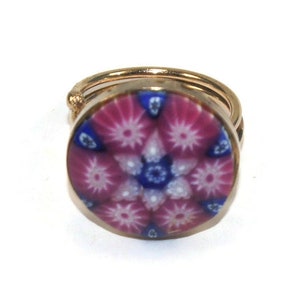 Vintage Gold Plated Sterling Silver Size 6 1/2 Purple, Pink and White Italian Murano Glass Millefiore Ring.