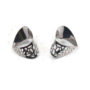 Silver Tone Heart Stud Earrings, Vintage Filigree Heart Stud Earrings Daily Wear, Business Wear, Evening Wear. Love Earrings Gift for Her.