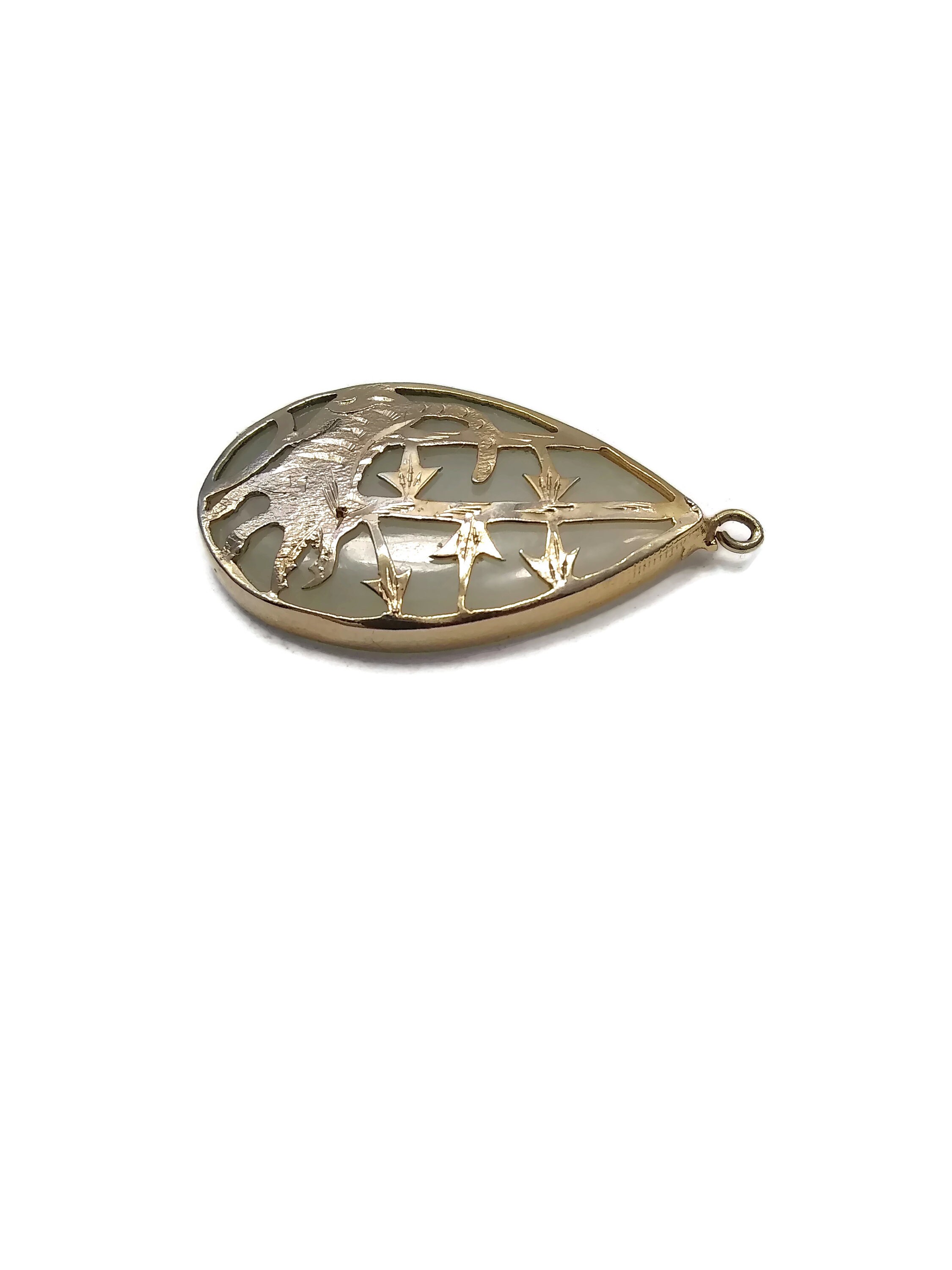 Beautiful Vintage Teardrop Shaped, Light Jade Pendant With Beautiful Vintage Teardrop Shaped, Light Jade Pendant With