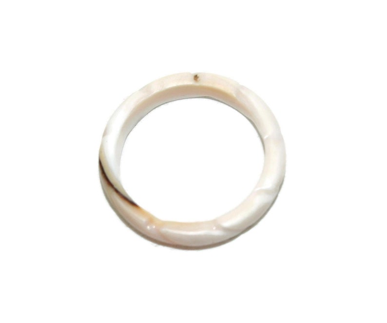 Delicate Vintage Hand Carved Ladies White Coral Size 6 Band Ring.