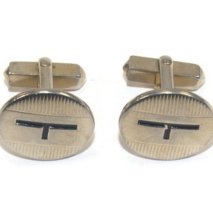 Vintage Swank Gold Tone and Black Enamel Round Cuff Links. Swank Hallmark.