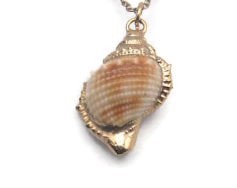 Genuine Seashell Pendant Necklace, Vintage Gilded Shell on 18" Gold Tone Chain, Boho Style Necklace, Sea Shell & Gold Accents, Daily Wear.