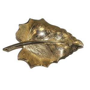 Vintage Brushed Gold Tone Veined Leaf Brooch. Realistic Looking Figural Brooch.