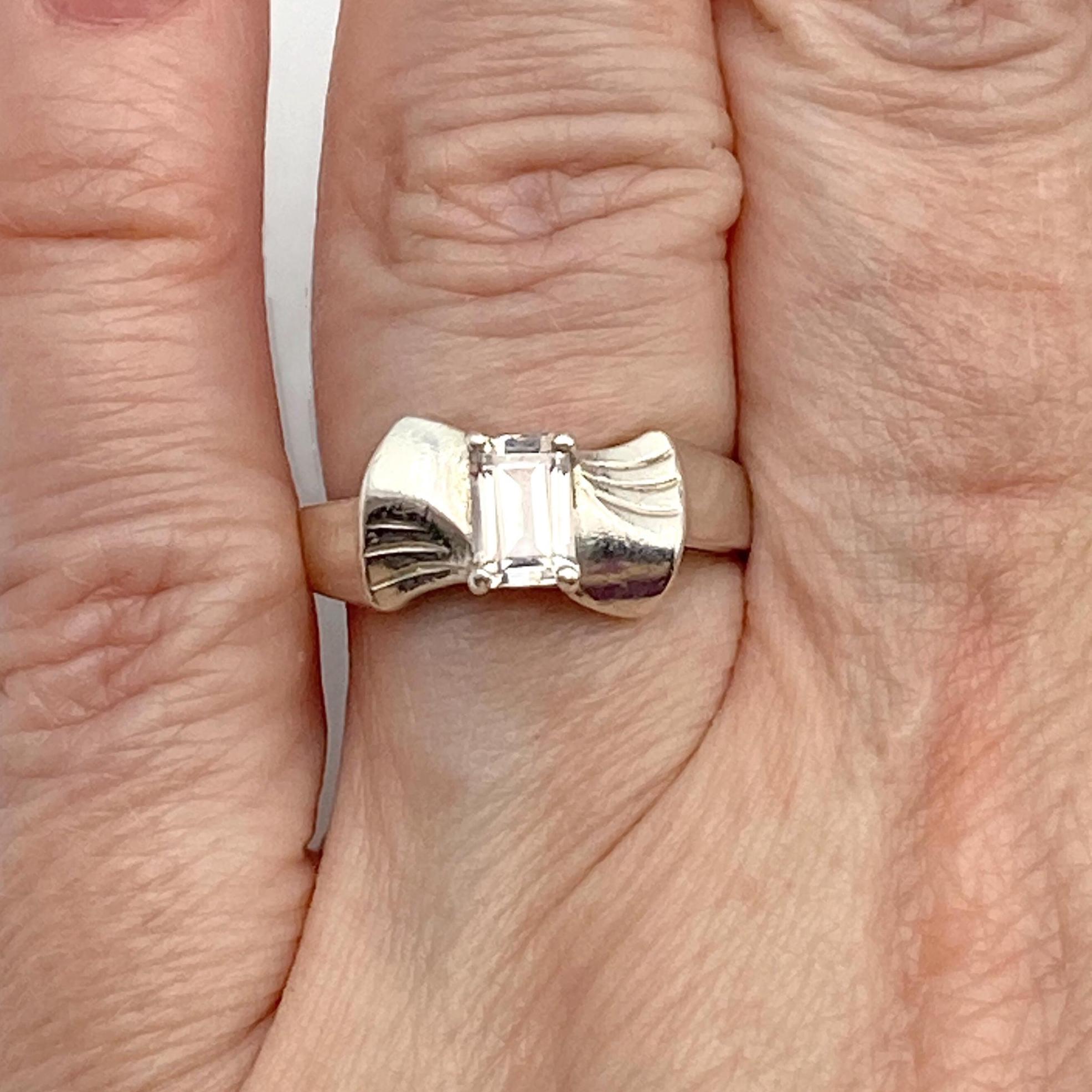 Vrouwen V-vorm ring 925 Sterling Zilver met Zirconia Voorkomen allergie Vrouwen V-vorm ring 925 Sterling Zilver met Zirconia Voorkomen allergie