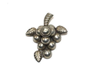 Vintage Sterling Silver Bunch of Grapes Brooch. Marked Silver Mexico.