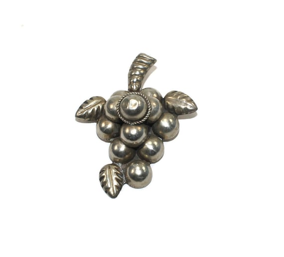 Vintage Sterling Silver Bunch of Grapes Brooch. Marked Silver Mexico.