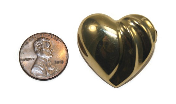 Vintage Gold Tone Heart Brooch. Simple Brooch. - image 3