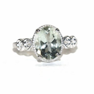 Vintage Sterling Silver and Oval Green Amethyst Size 6 1/4 Statement Ring. Marked STS 925.