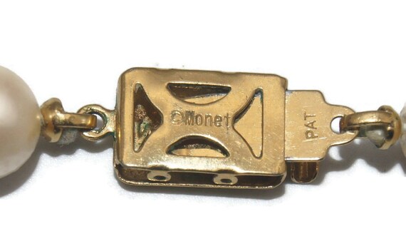 Vintage Monet Gold Tone and Faux Pearls 16 Inch Necklace With