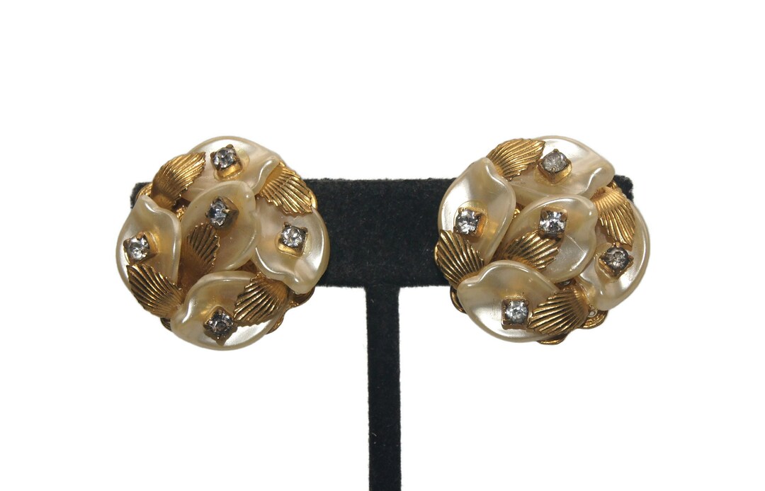 【ELIOU】fiore gold-tone, bead and pearl clip イヤリング ELIOU】fiore gold-tone, bead and pearl clip イヤリング