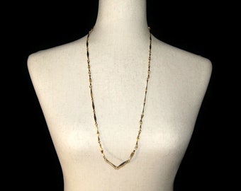 Vintage Gold Tone 30 Inch Link Necklace with Spring Ring Clasp.