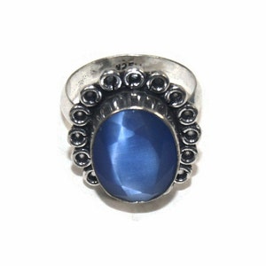 Vintage Sterling Silver and Faceted Oval Blue Glass Size 10 Ring. Marked 925.