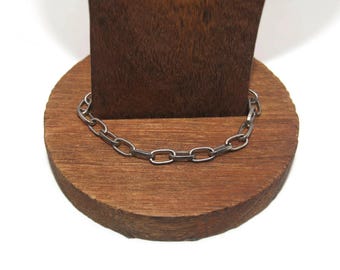Pulsera de cadena vintage en tono plateado de 6 1/2 pulgadas con cierre de garra de langosta. Estilo minimalista.
