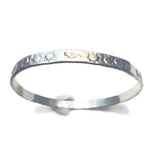 Vintage Taxco Mexico Sterling Silver Handstamped Bangle Bracelet. Marked Taxco Mexico.